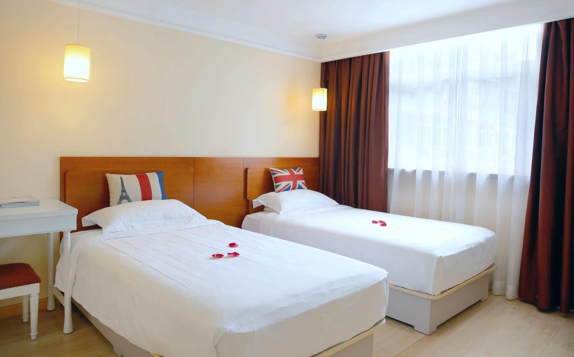 Ole London Hotel Macao Esterno foto